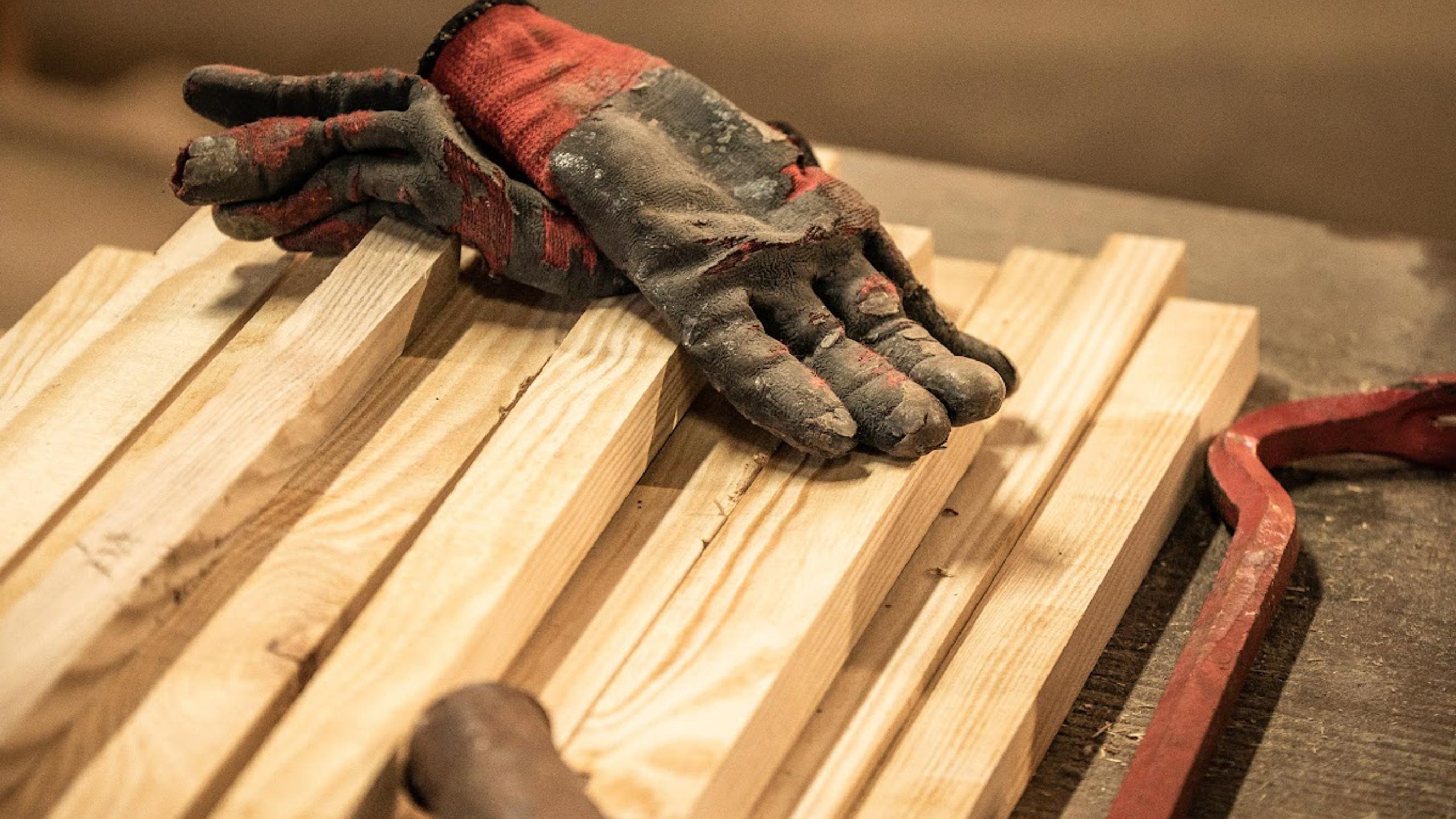 Atelier Le Lit Gigogne - bois et matériel de fabrication